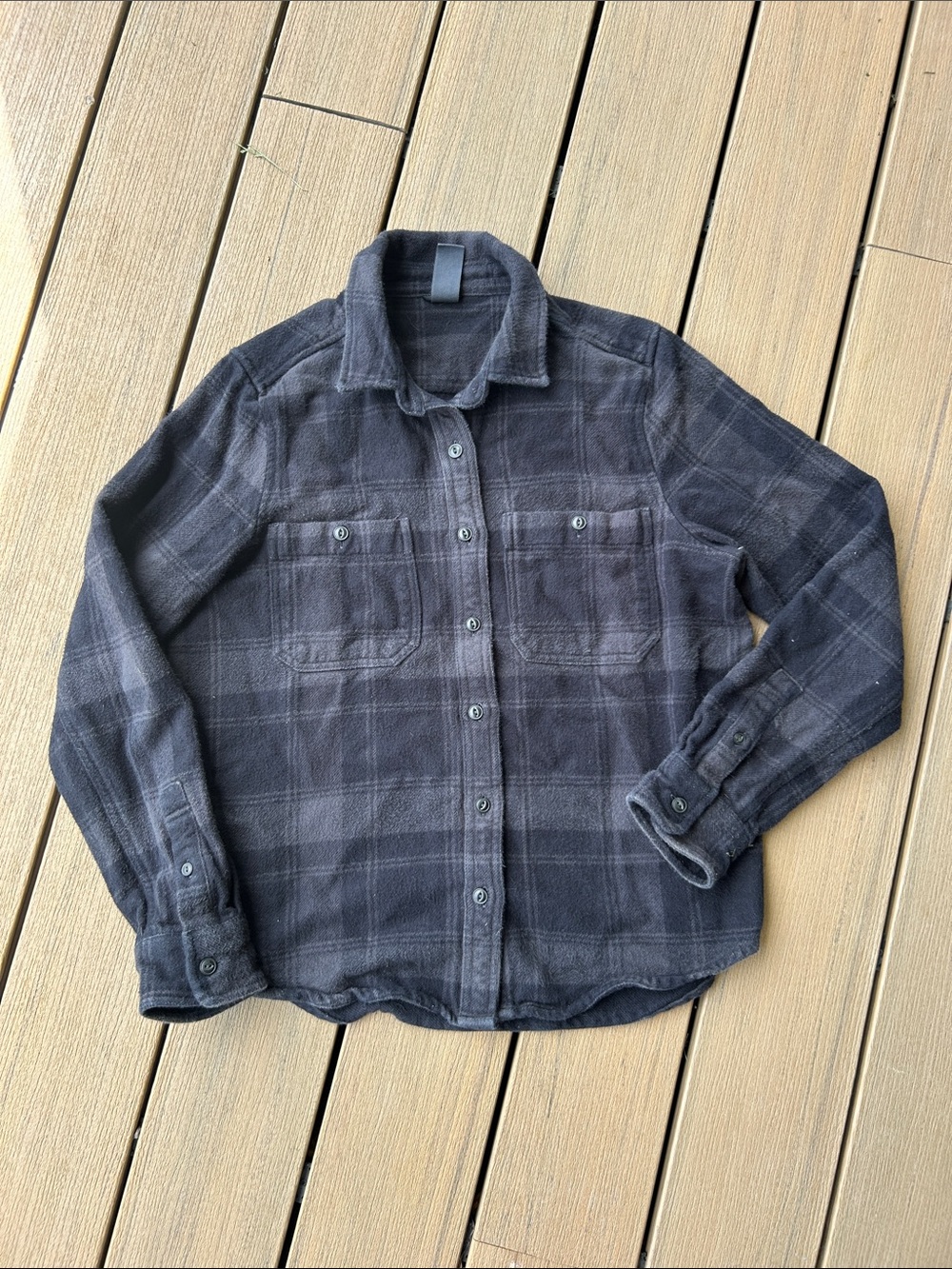 Mountain Hardwear organic cotton flannel size medium